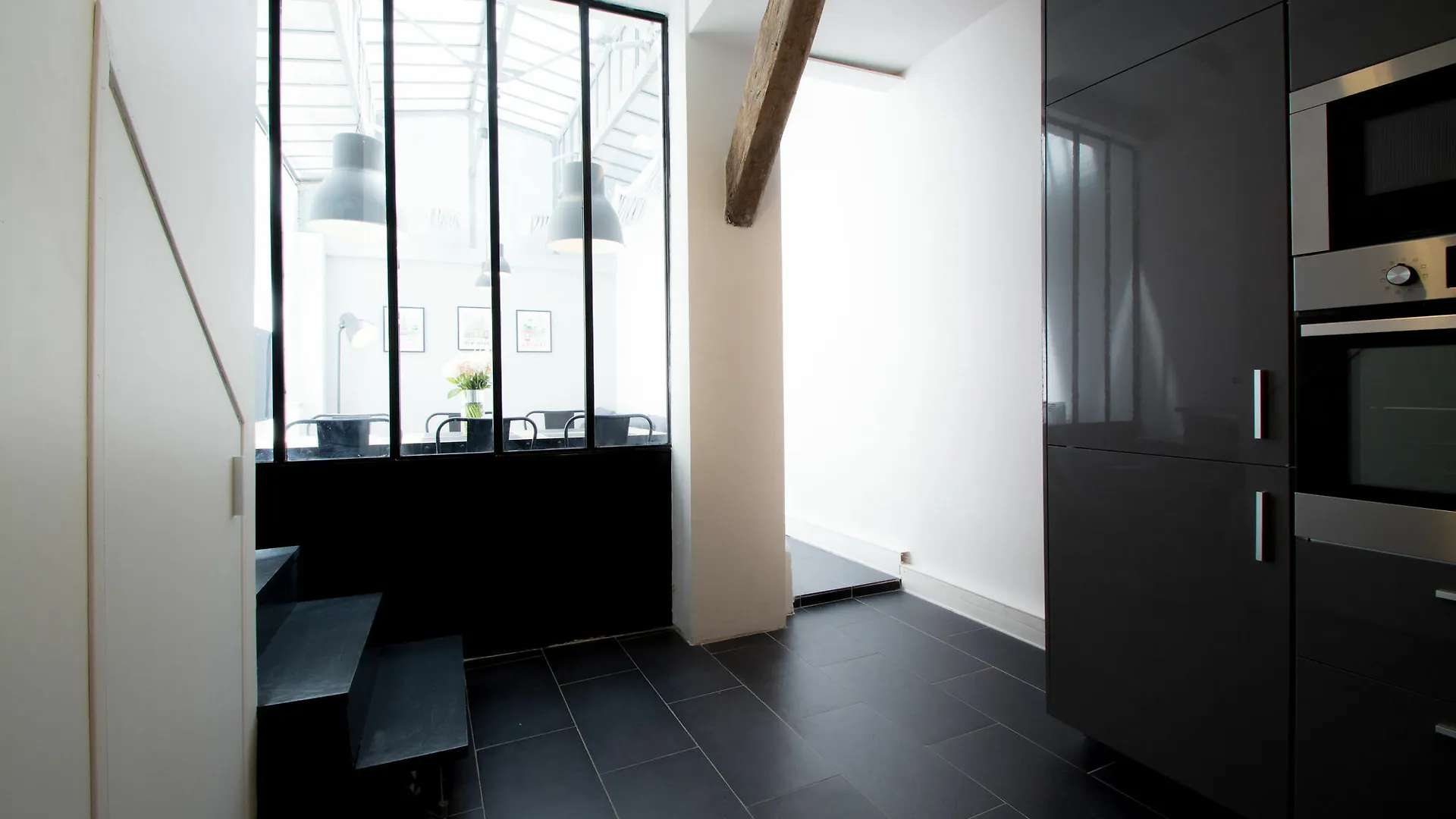 Luxury Apartment In Paris - Republique