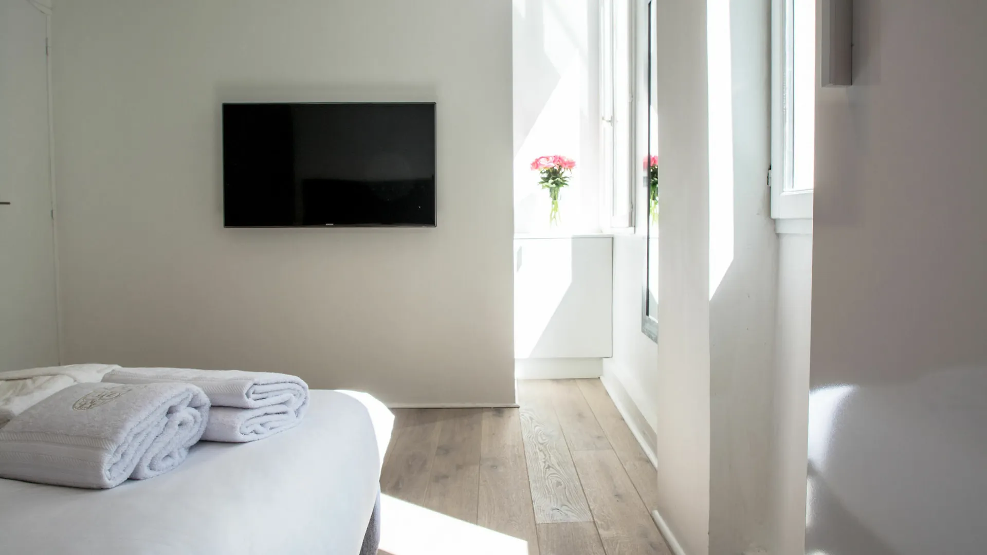 Luxury Apartment In Paris - Republique