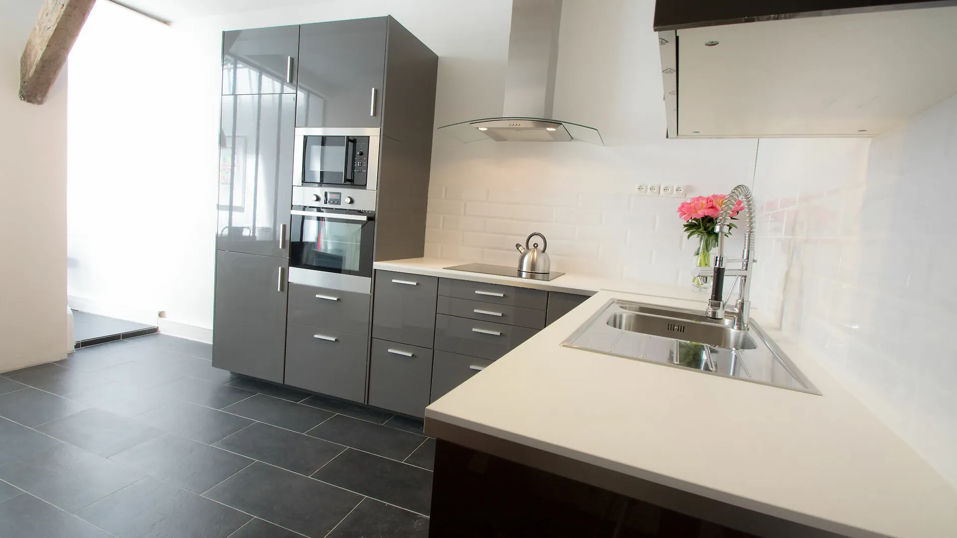 Luxury Apartment In Paris - Republique
